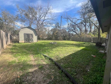 302 S Stewart Dr, Haysville, KS 67060 - photo 3