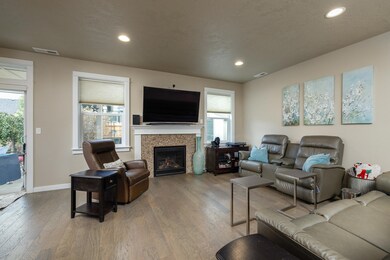 61806 SE Azalia Pl 7 of 20