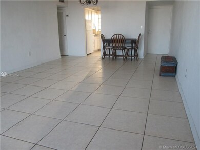 unlisted-address, Miami Beach, FL 33141 - photo 2