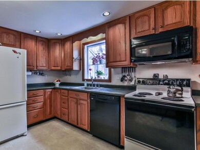 Up dated cabinets, sunny kitch