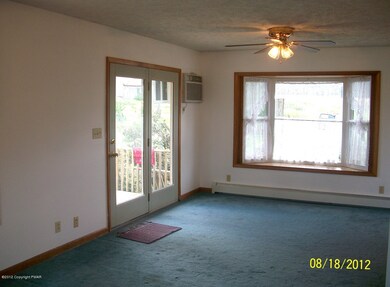 255 Bittenbender Dr, Stroudsburg, PA 18360 - photo 4