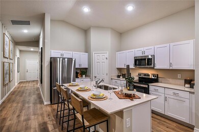 36736 Sagemoor Dr, Zephyrhills, FL 33541 - photo 5