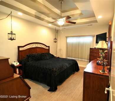 210 Popes Creek Ln, Mount Washington, KY 40047 - photo 4