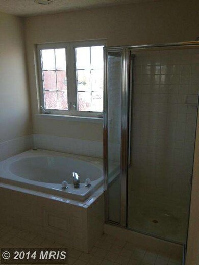 9776 Harvester Cir, Perry Hall, MD 21128 - photo 2