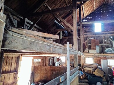 281 Stoneham Rd unit opposite 280, Brookfield, NH 03872 - photo 7