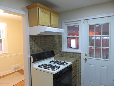 762 N Stiles St, Linden, NJ 07036 - photo 2
