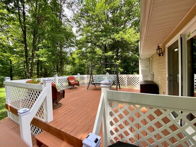 112 Green Chapel Ln, Cresco, PA 18326 - photo 5