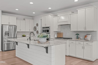 2512 Livingston Ct, Apex, NC 27502 - photo 3