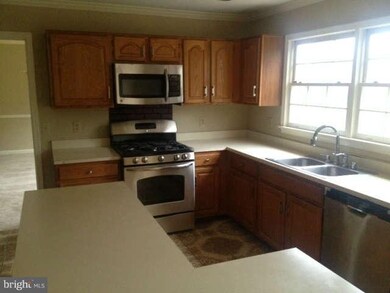 110 Johnsberg Ln, Bowie, MD 20721 - photo 5