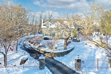 540 Storle Ave, Burlington, WI 53105 - photo 2