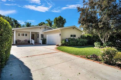 21300 De la Osa St, Woodland Hills, CA 91364 - photo 2