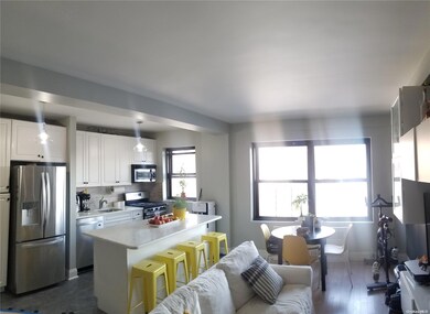 Walden Terrace unit 1W, Rego Park, NY 11374 - photo 4