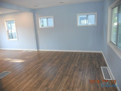 4040 Caroline Ave, Toledo, OH 43612 - photo 6
