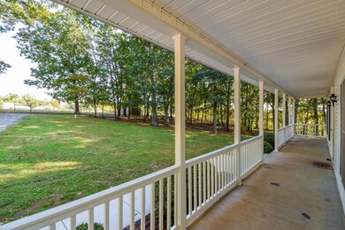 2011 Lovers Ln Vinton VA 24179-large-005