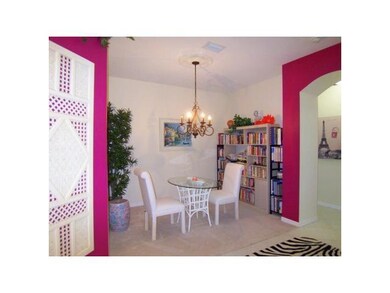 Studio/Study/Office.