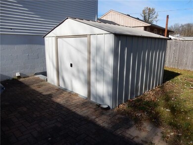 3037 Hawcreek Blvd, Columbus, IN 47203 - photo 4