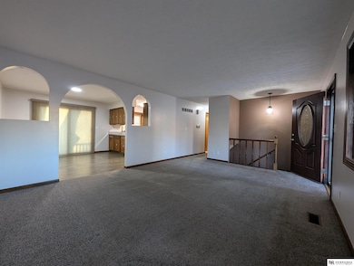 5613 Briarpatch Cir, Lincoln, NE 68516 - photo 6