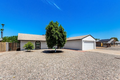 5610 W Sunnyslope Ln, Glendale, AZ 85302 - photo 4
