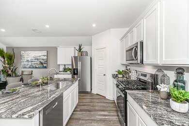 1017 Great Barracuda Ln, Alvin, TX 77511 - photo 5