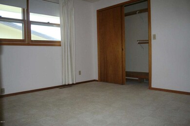 upper bedroom #2