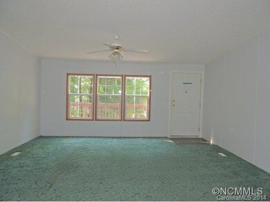 227 Quail Ln, Hendersonville, NC 28792 - photo 4