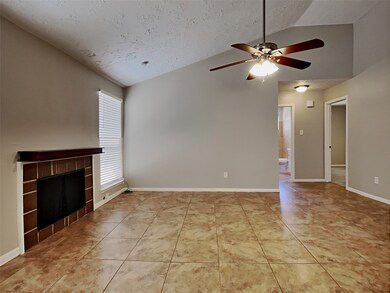 7826 Gatehouse Dr, Houston, TX 77040 - photo 3