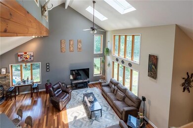 6771 Crown Ln, Zionsville, PA 18092 - photo 2