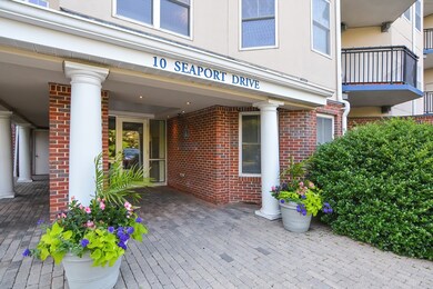 Atlantic at Marina Bay unit 2207, Quincy, MA 02171 - photo 2