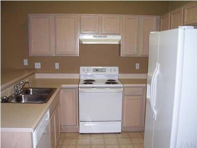 2424 Trailwood Dr, Cantonment, FL 32533 - photo 3