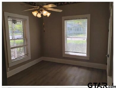 504 N Newsom St, Mineola, TX 75773 - photo 4