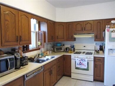 657 Penn Ave, Midland, PA 15059 - photo 3