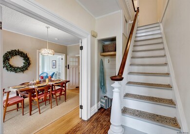 172 Phila St, Saratoga Springs, NY 12866 - photo 6