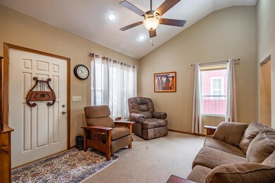 1629 14th Ave SE, Cedar Rapids, IA 52401 - photo 6