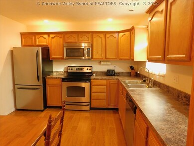 3120 31st St, Nitro, WV 25143 - photo 4