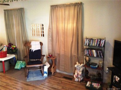 322 Oleta Rd, Hendersonville, NC 28792 - photo 6