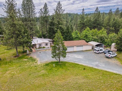 155 Piller Place, Cave Junction, OR 97523 - photo 2