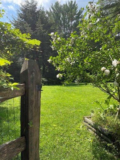 3 Dunster Terrace, Hanover, NH 03755 - photo 2