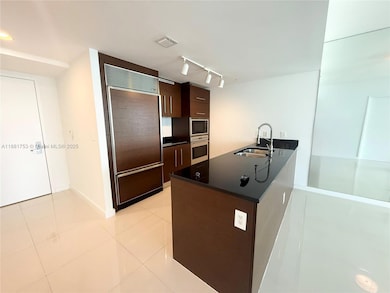 Icon Brickell Tower 1 unit 4812, Miami, FL 33131 - photo 3