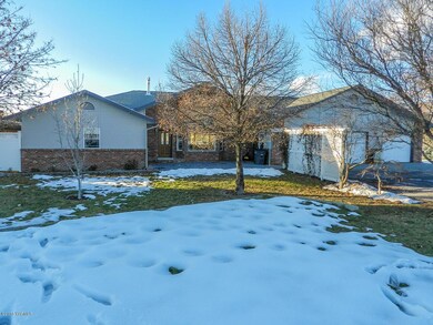 2234 N Wenas Road - Selah