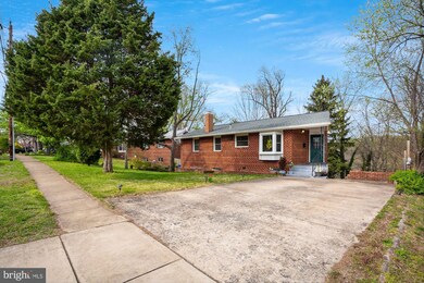 6324 Phyllis Ln, Alexandria, VA 22312 - photo 2