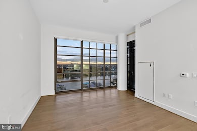 Vio unit PH02, Washington, DC 20024 - photo 5