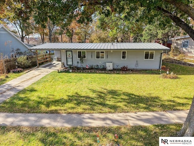 231 Prestwick Rd, Lincoln, NE 68505 - photo 2