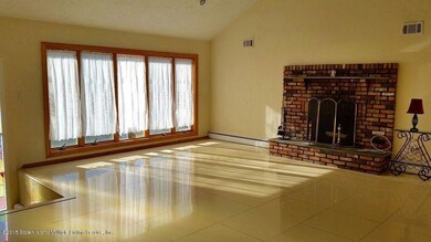 111 W. Cedarview Living Room