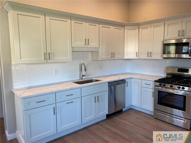 138 Schoder Ave, Woodbridge, NJ 07095 - photo 4