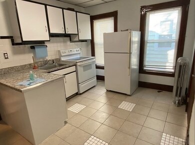 322 Highland Ave unit 2Left, Somerville, MA 02144 - photo 2