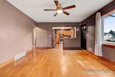 Keli Yonkers - 6964 Eastern Avenue SE-4