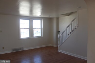647 Randolph St, Camden, NJ 08105 - photo 2