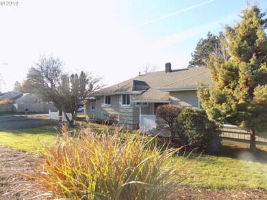 2120 Gilham Rd, Eugene, OR 97401 - photo 3