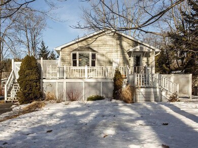 7 Oakland Ave, Yarmouth, ME 04096 - photo 2
