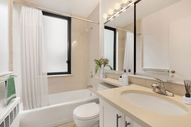 unlisted-address, New York, NY 10019 - photo 5